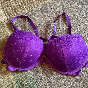 Victoria’s Secret push up front closure bra